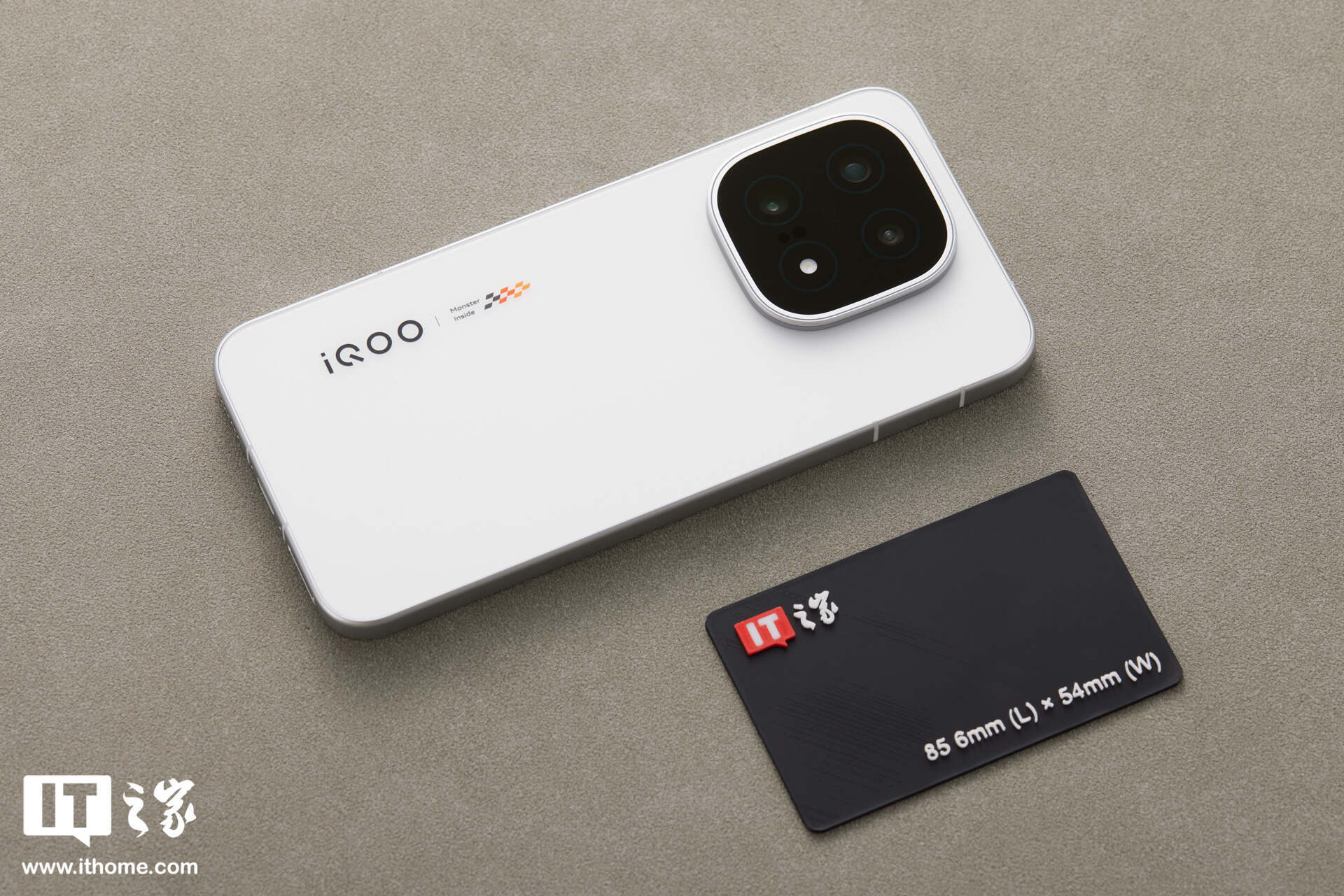 iQOO15 手机全球首发王者荣耀原生 144FPS + 极致画质,今晚发布